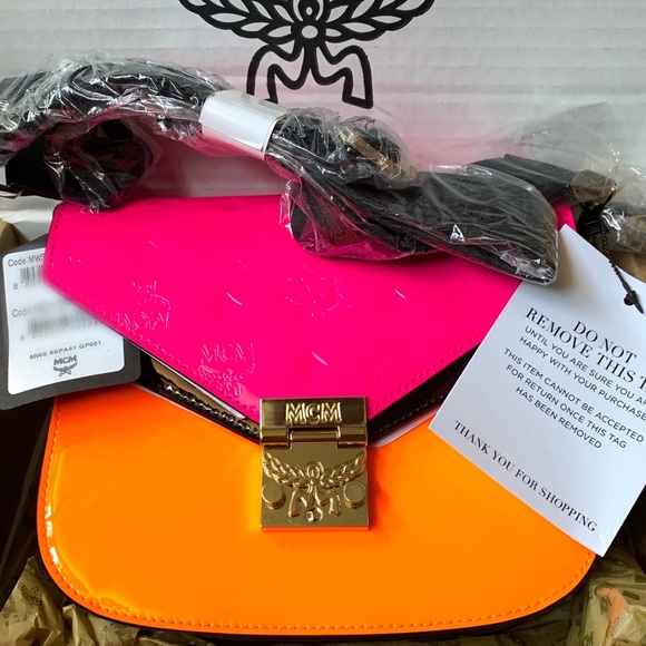 Patricia Shoulder Bag in Monogram Patent Leather - Picture 7 of 8